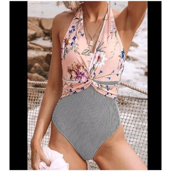 NWT Cupshe Plus Size Onepiece Halter Swimsuit Pink Floral Black Striped Size XXL - Picture 1 of 5